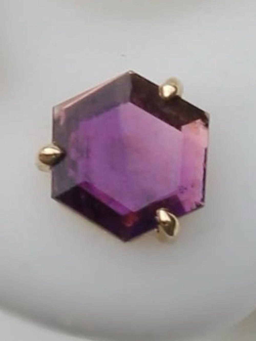 Modern Mood claw set hexagon amethyst in yellow gold threadless piercing jewelry